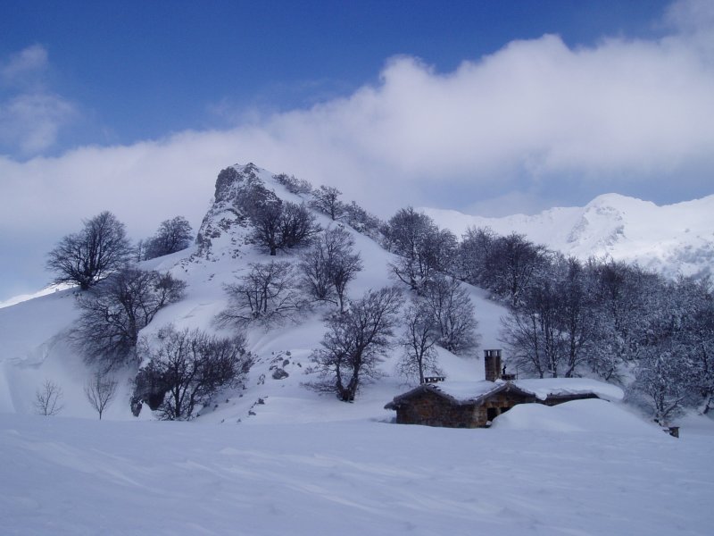 Peruaitz eta Perusaroi aterpea