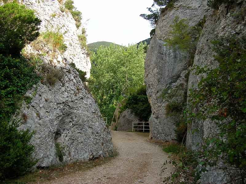 Ahora nos acercamos al desfiladero...