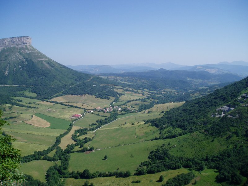 Angulo herria eta San Miguel bailara