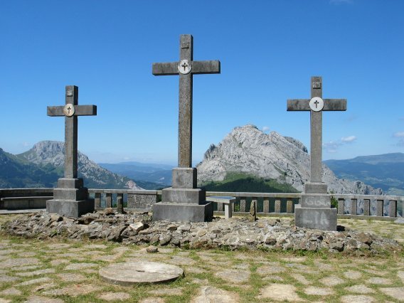 Urkiolako kalbarioa eta begiratokia