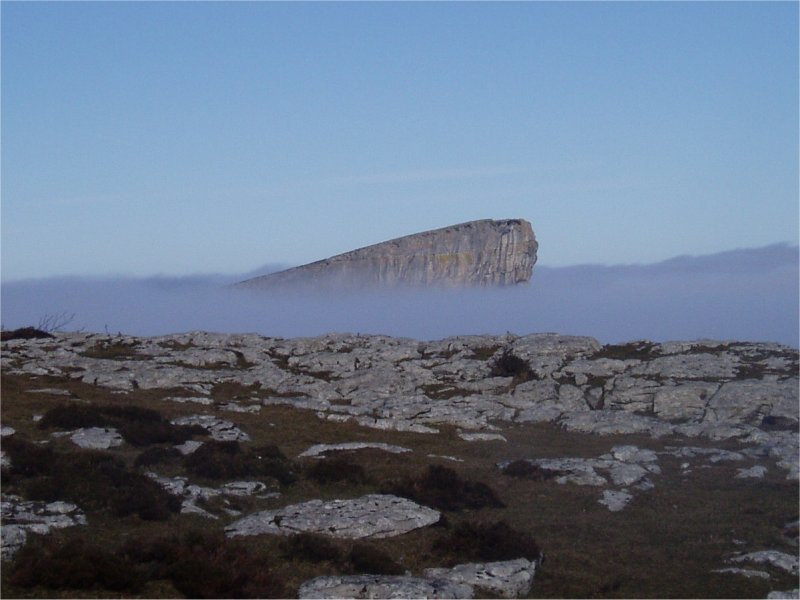 Ungino laino artetik irteten bezala, Menerdigatik ikusita