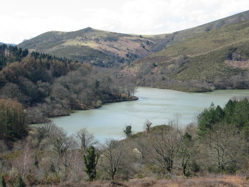 Xoldokogaña eta Manttale artean dagoen urtegia