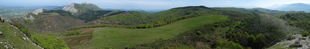 Olanotik Iparraldera ikusten den panoramika
