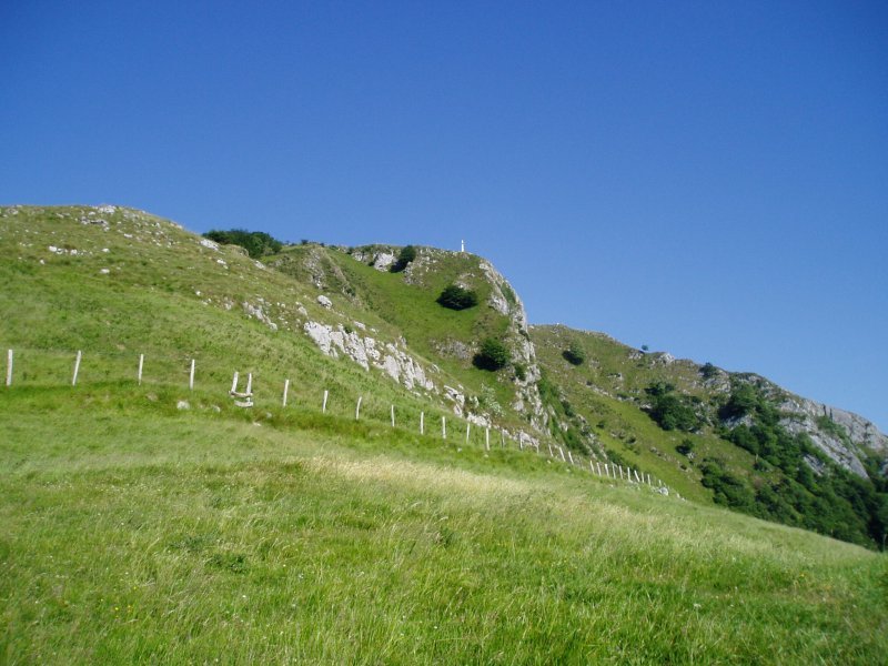 Gurutzea ipar-mendebaldetik ikusita