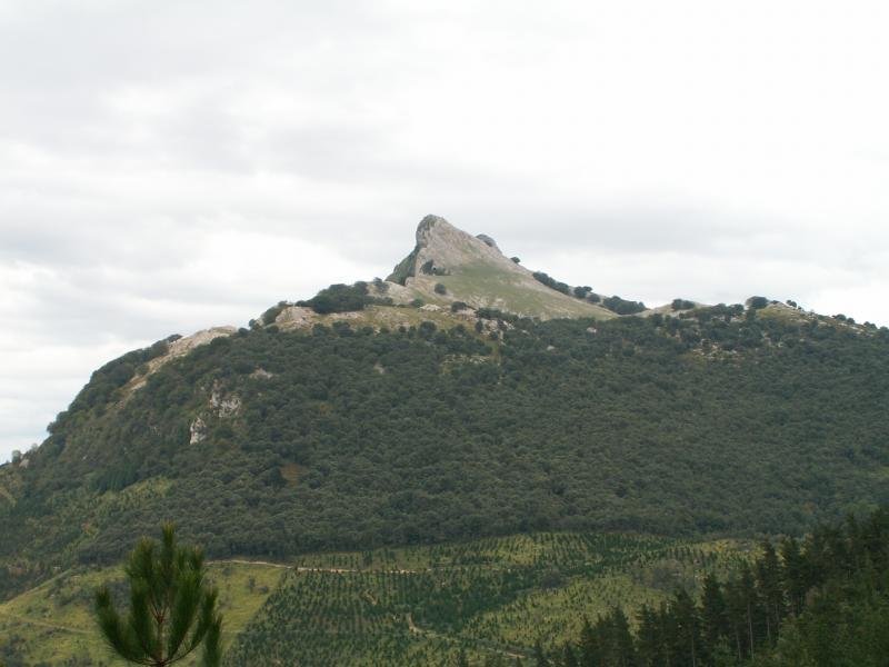 Udalaitz mendebaldetik / Udalaitz desde el oeste