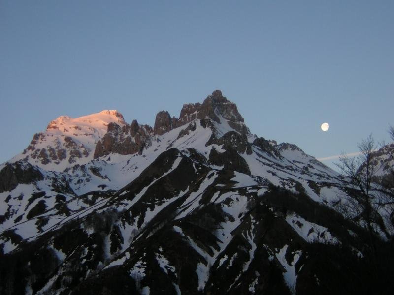 Egunsentia tontorrean