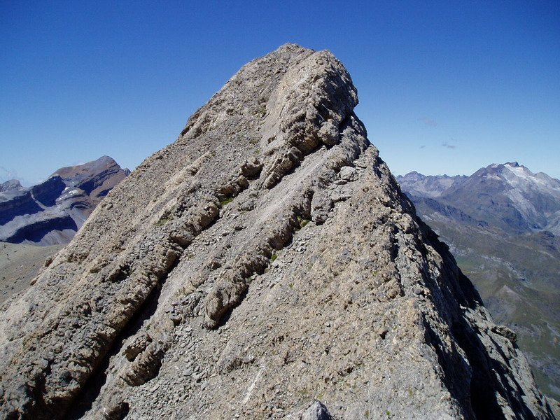 Astazou Txikia ekialdeko gandorretik ikusita