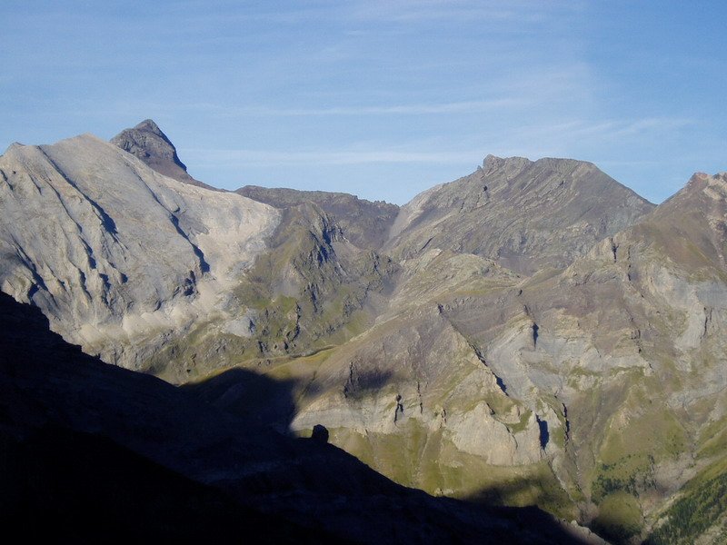 Pene Blanque, Munia eta Robiñena hego-mendebaldetik ikusita
