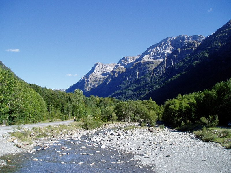 Bailararen bukaeran dagoen zubitik hego-ekialdera ikuspegia