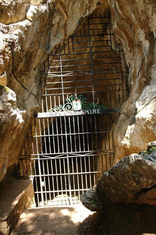 Santimamiñeko leizearen sarrera