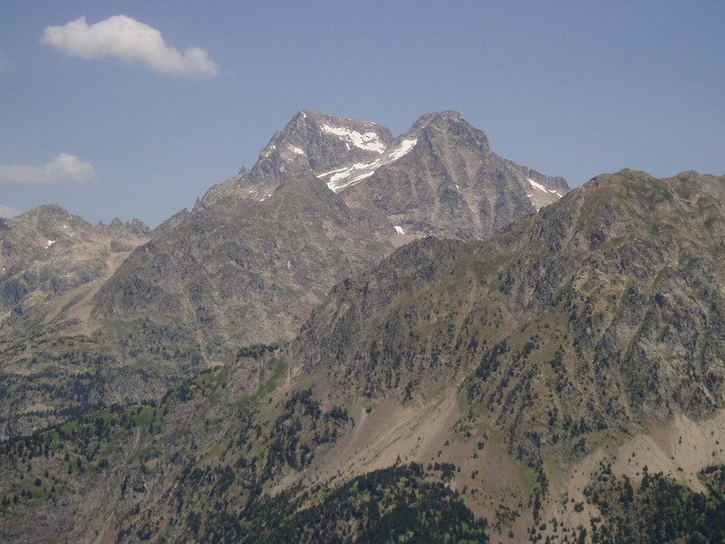 Balaitus hego-mendebaldetik ikusita