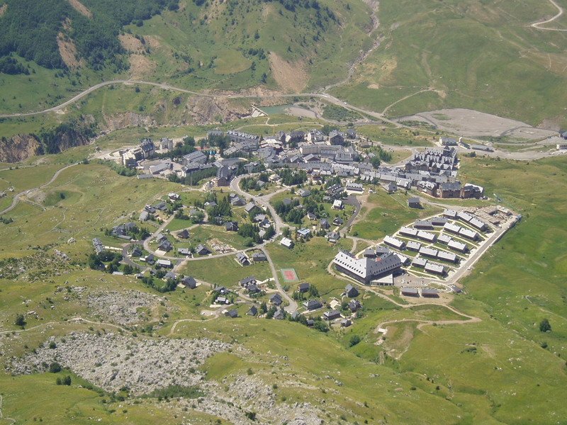 Formigal mendebaldeko tontorretik ikusita