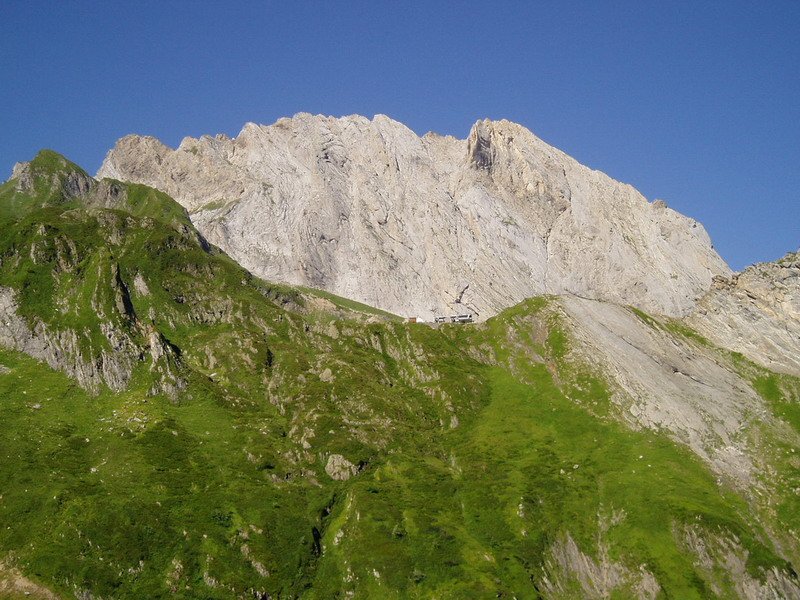 Ipar-ekialdetik ikusita