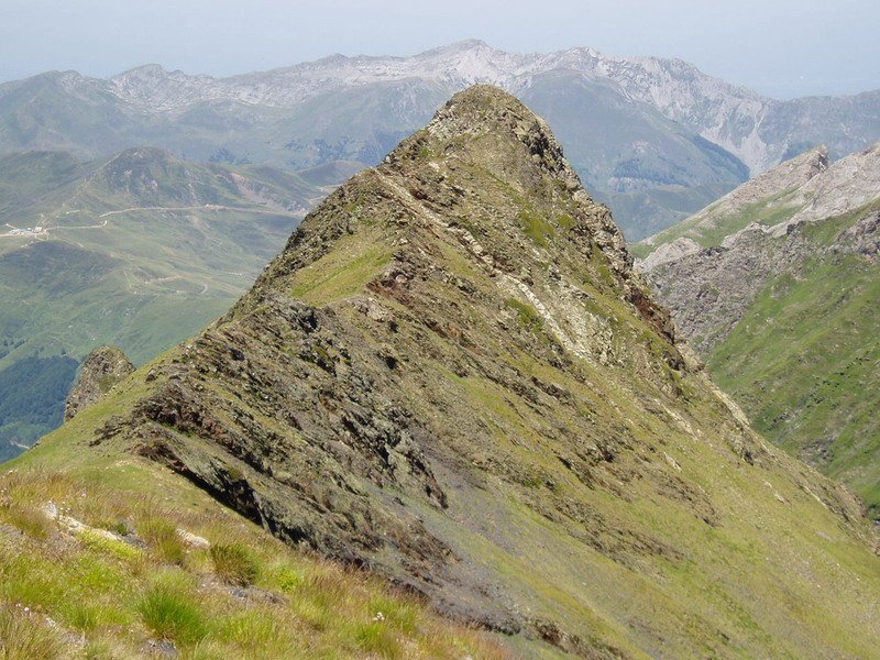 Les Bécottes Sanctusetik ikusita, hegoaldetik