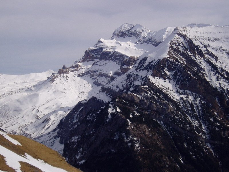 Ipar-mendebaldetik ikusita