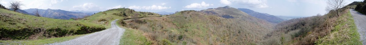 Ibanteli eta Arxuria arteko bizkarreko bidetik Ibanteli aldera ikuspegia