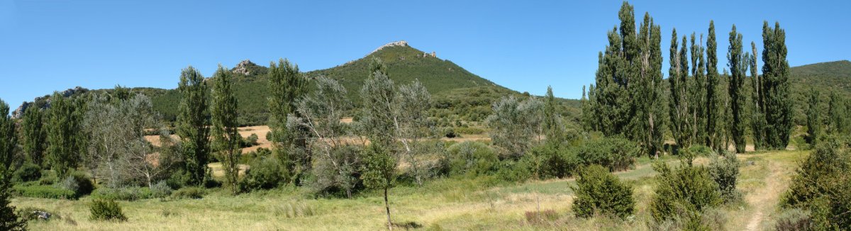 Untzue aldeko bidetik ikusita