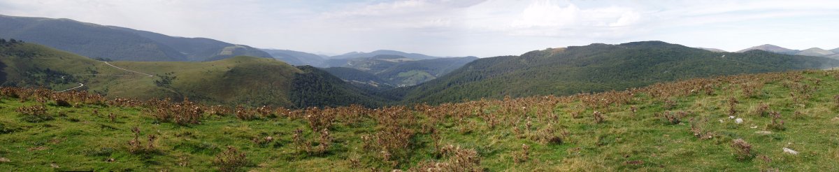 Azalegi eta Mendilatz Ezkandako gailurretik