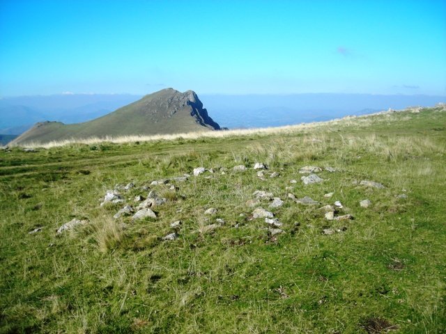 Apatesaro ipar I harrespila