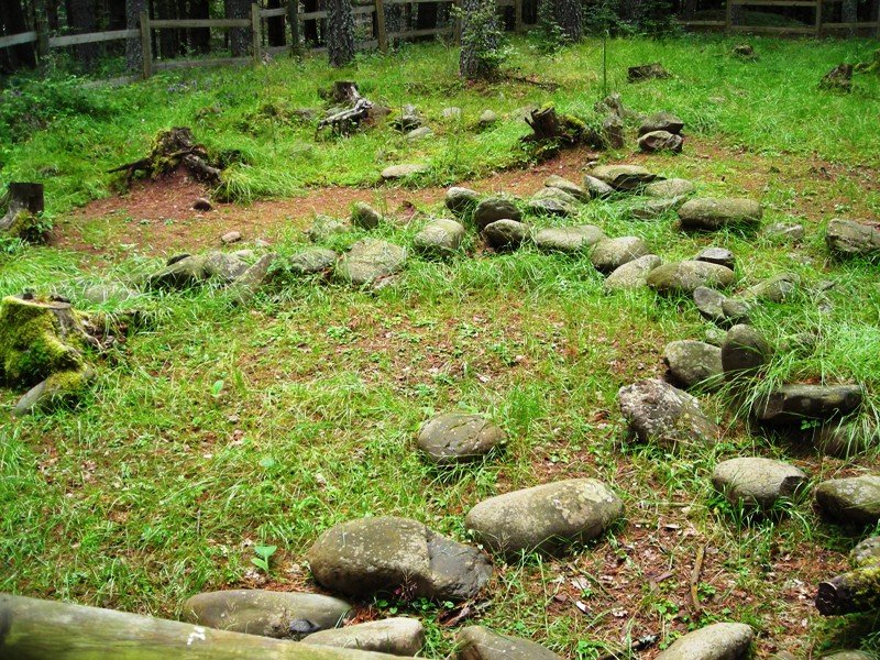 Corona de los Muertos 2 (fondo de cabaña)