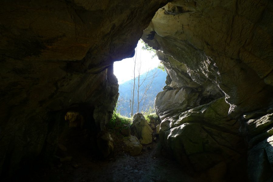 Aldameneko sarrera txikia