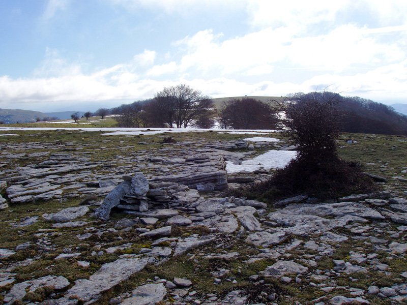 Larginburuko gailurra (1181m)