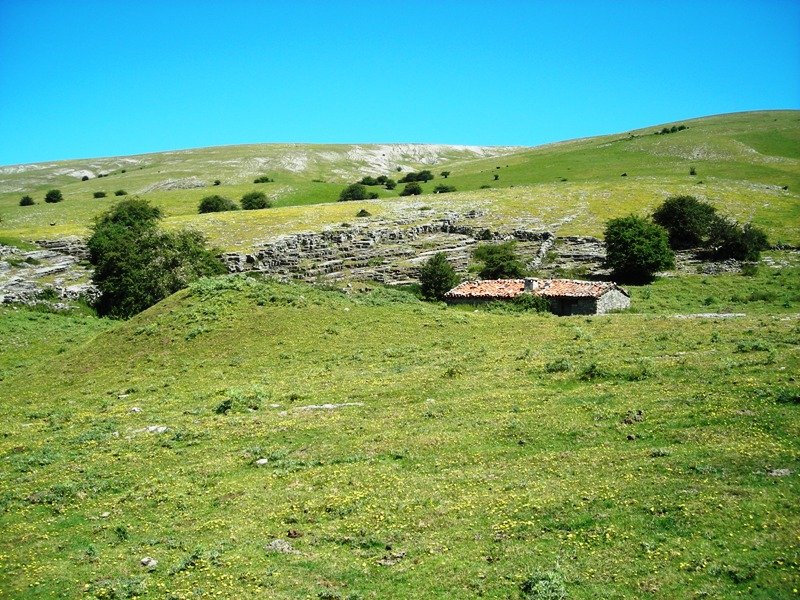 Entremedio txabola tumularra