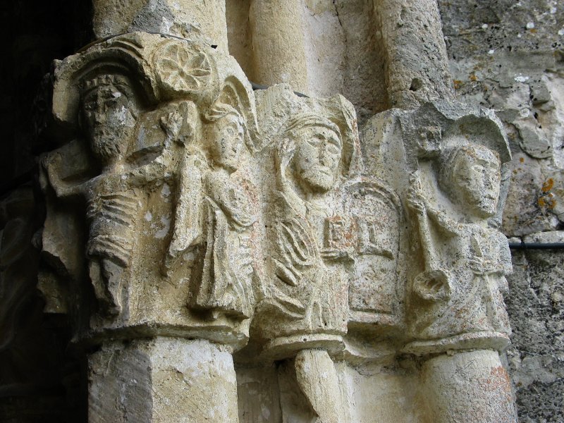 Elizako arkupeko kapitela