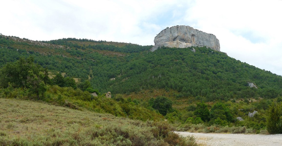 Errasa eta Errasako baseliza Aietxuko bidetik