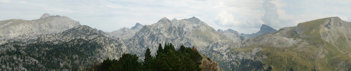 Nafar Pirinioak Lapazarratik