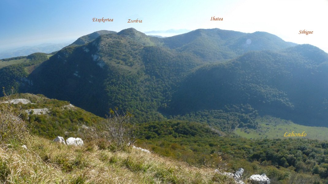 Arbailako mendiak, ekialdera begira
