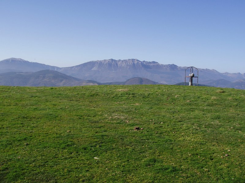 Dorrontsorogaineko tontorreko artelana