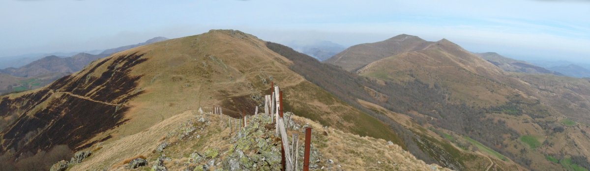 Panorama Mehatzeko gailurretik: Argarai eta Adartza