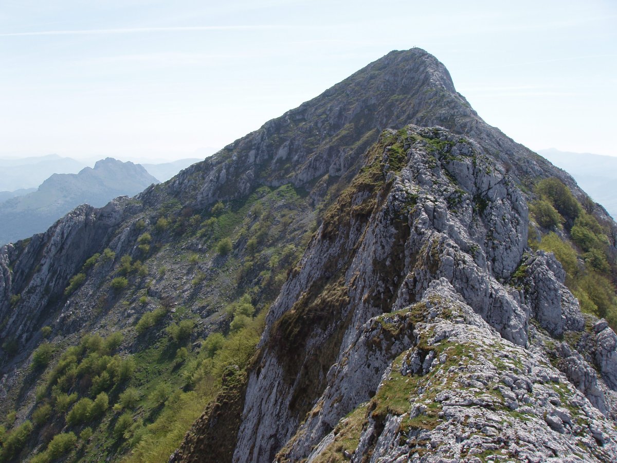 Anboto bere krestatik