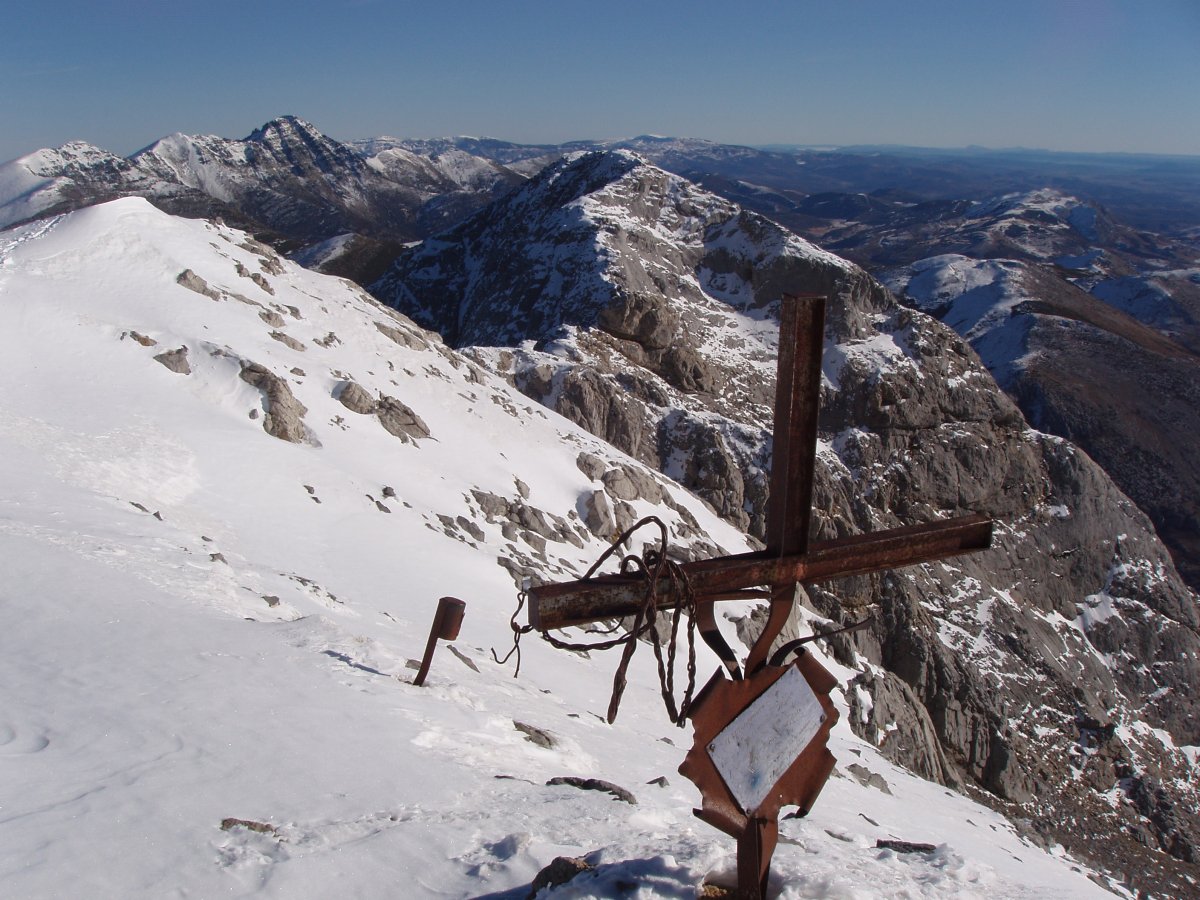 Gandorretik, atzean Curavacas