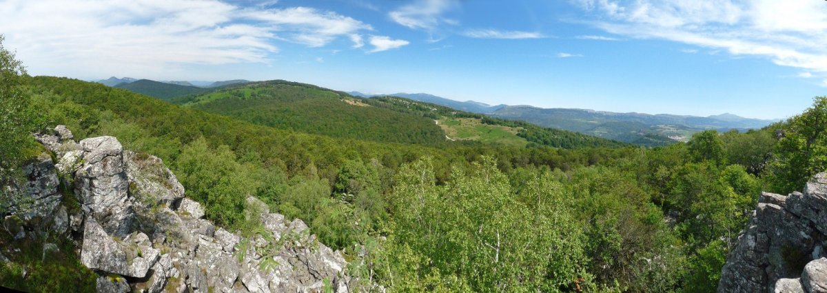 Panoramika Aezkoargaingo ekialdeko gailurretik