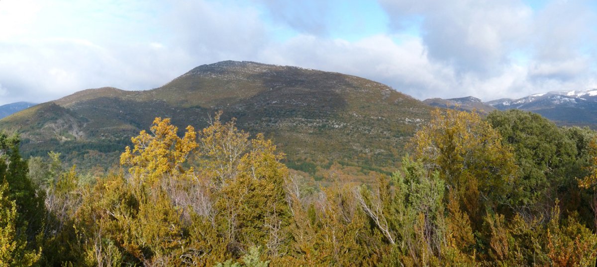 Elke eta Itxalasun Lakabeko bidetik