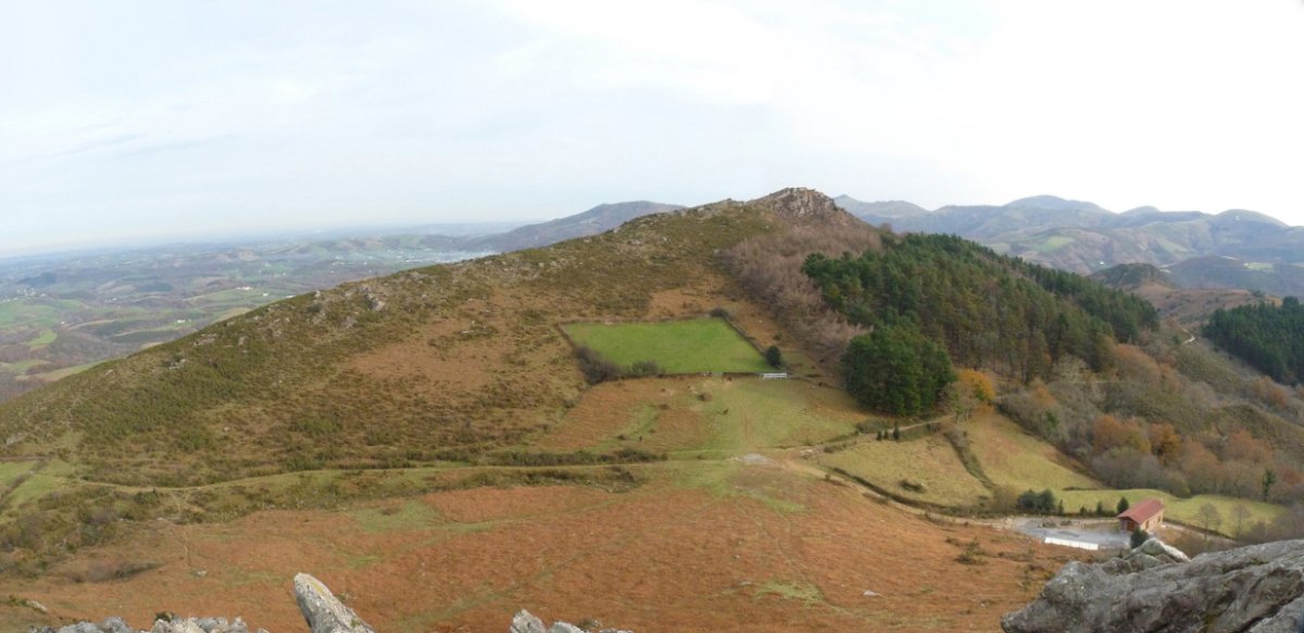 Arleungo bizkar luzea Aizparatzetik