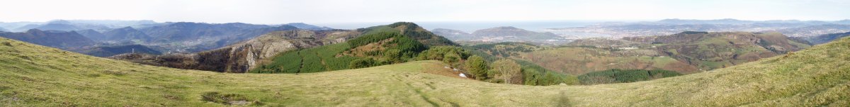Ganeranen ipar-mendebaldeko bizkarretik ikuspegi zabala