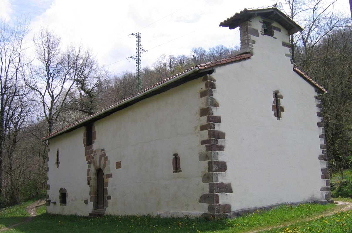 Santa Krutz ermita Etxalarren