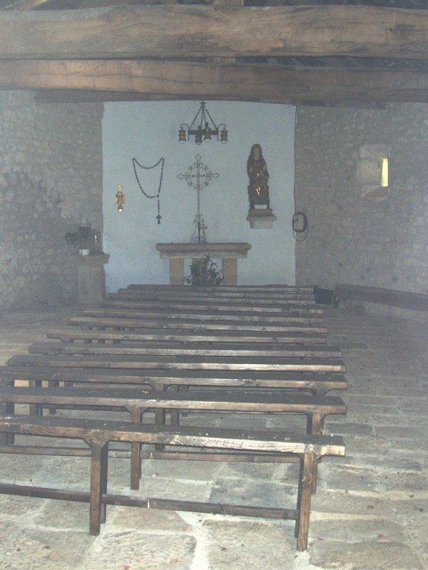 Aitziberko baselizaren barrualdea