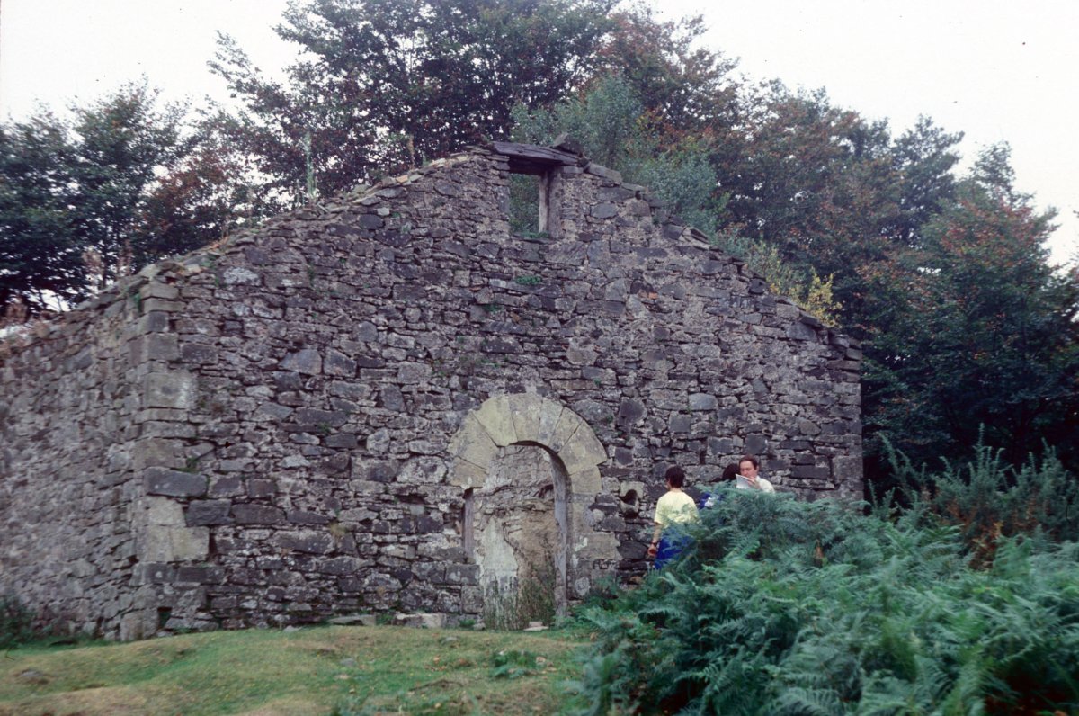 San Sebastian ermitaren hondakinak Aranon