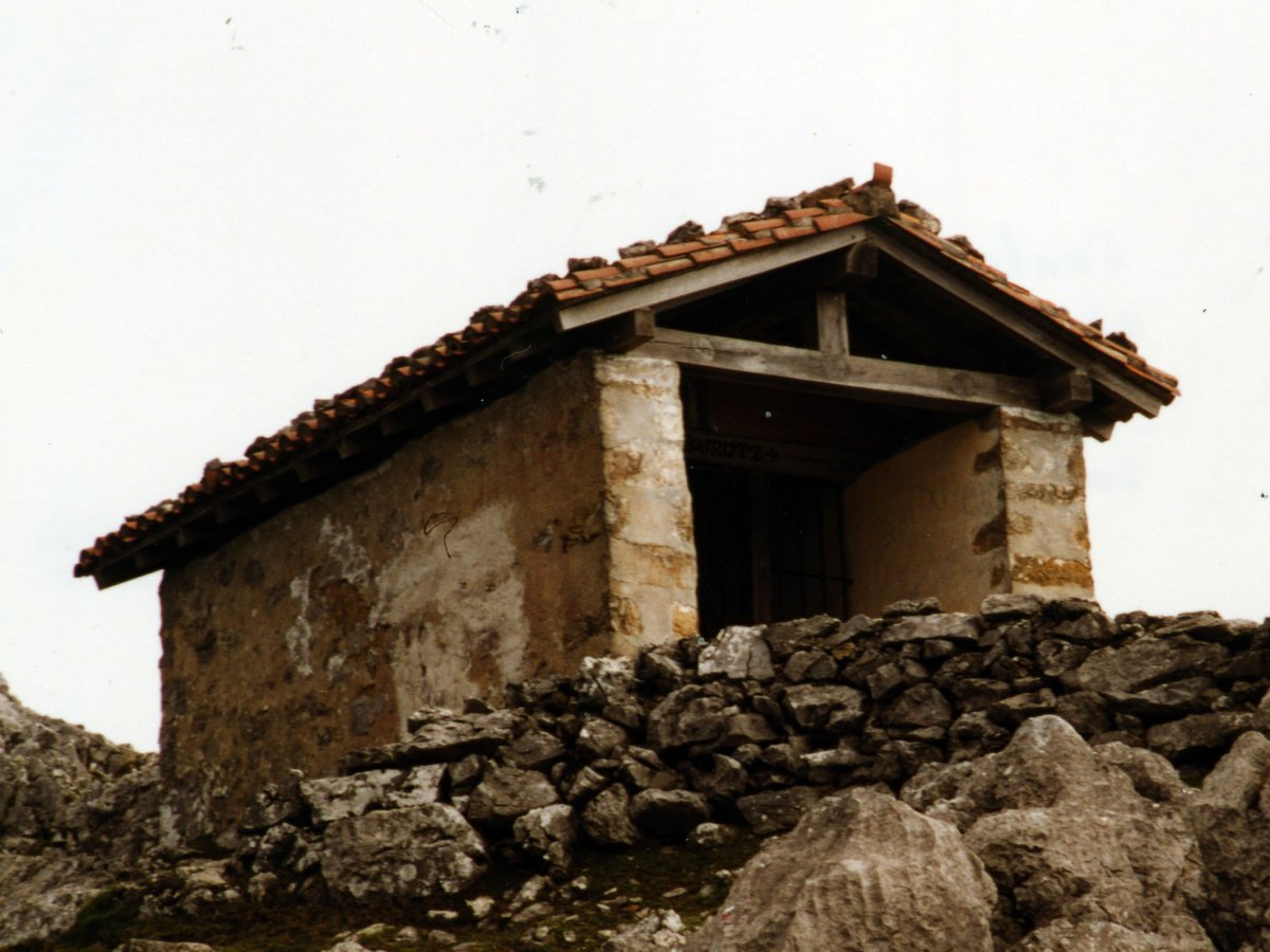 Santa Krutz ermita Aramaion