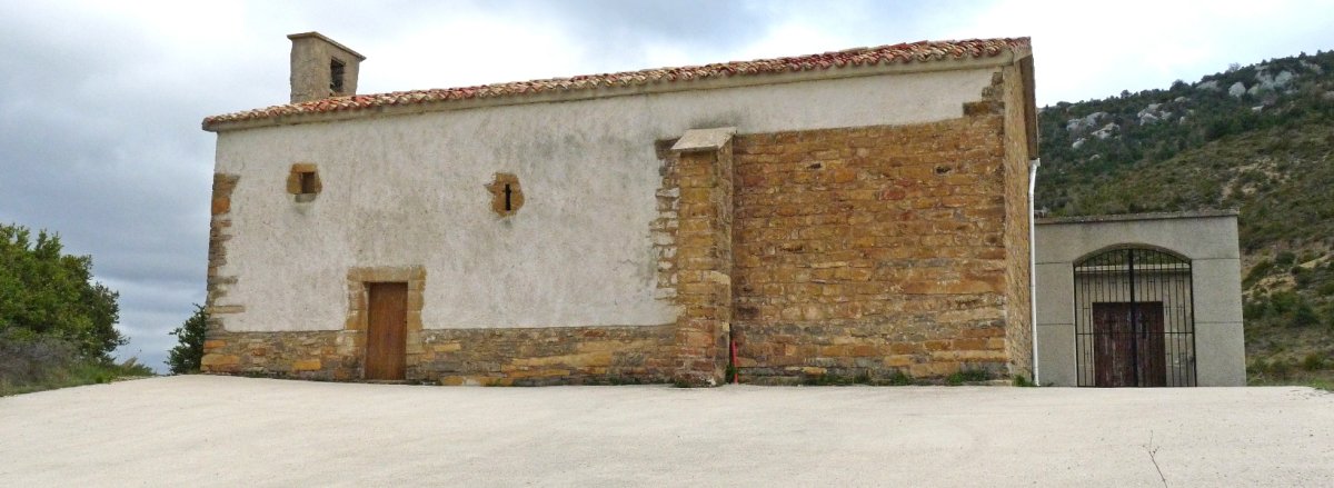 Santa Kiteria, Biotzariko hilerriaren ondoan