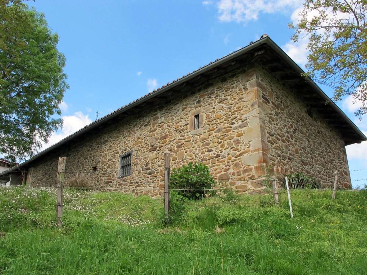 Gurutzetako ermita Idiazabalen