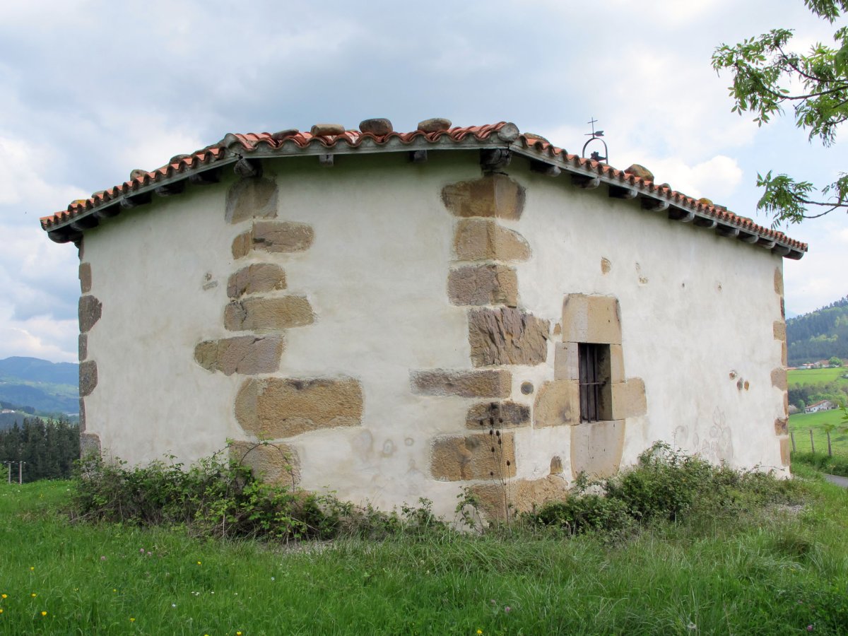 San Esteban ermita Idiazabalen