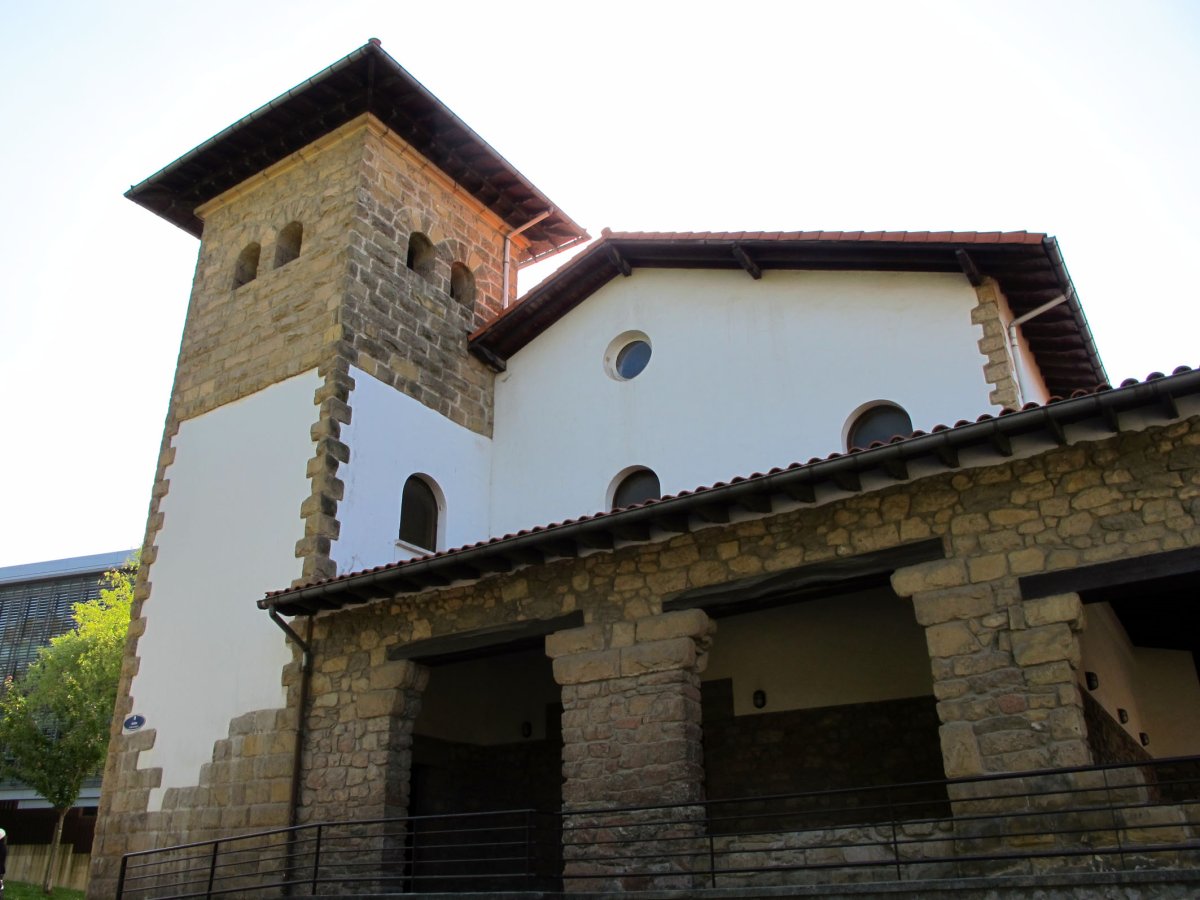 Santa Krutz ermita Aieten