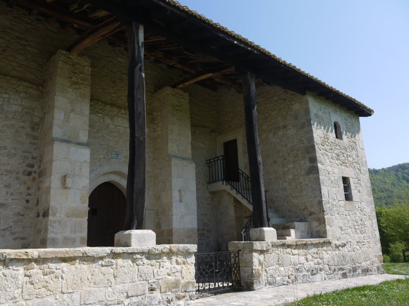 San Juan ermita Eulate aldean