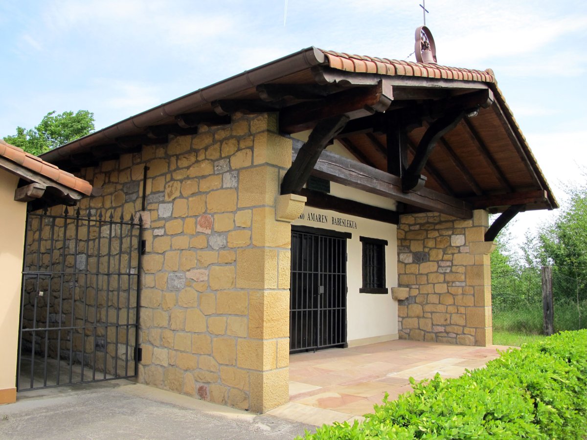 Montserrat ermita Jaizubia auzoan