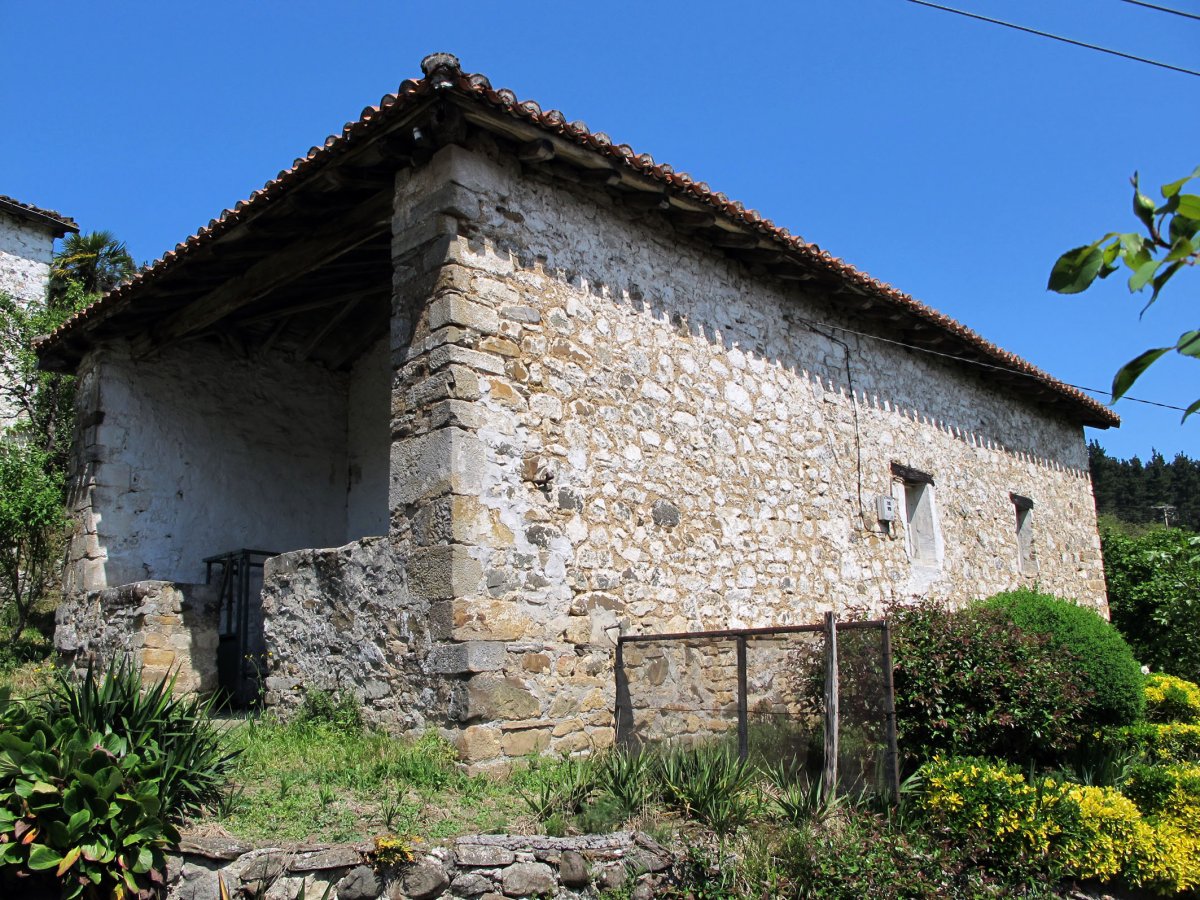 San Martin ermita Azkoneta auzoan